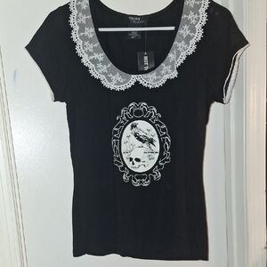 Thorn & Fable Black Short-Sleeve Tee with White Lace Collar MD NWT